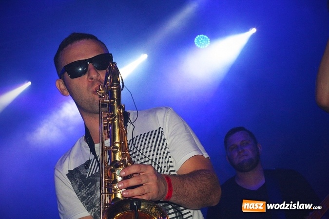 Zdjęcie w galerii na portalu naszwodzislaw.com: Najcieplejsze Miejsce na Ziemi. Muzyka reggae na dwa dni zawładnęła miastem. FOTORELACJA wiadomości z regionu