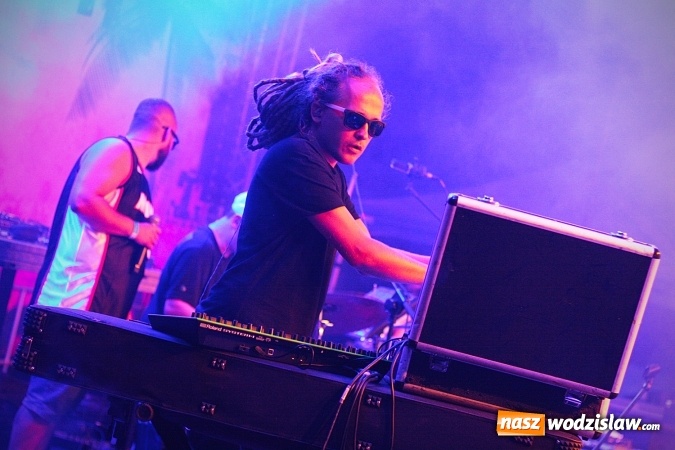 Zdjęcie w galerii na portalu naszwodzislaw.com: Najcieplejsze Miejsce na Ziemi. Muzyka reggae na dwa dni zawładnęła miastem. FOTORELACJA wiadomości z regionu