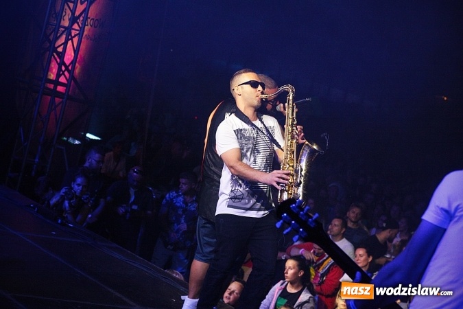 Zdjęcie w galerii na portalu naszwodzislaw.com: Najcieplejsze Miejsce na Ziemi. Muzyka reggae na dwa dni zawładnęła miastem. FOTORELACJA wiadomości z regionu