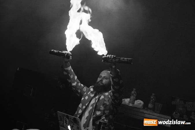 Zdjęcie w galerii na portalu naszwodzislaw.com: Najcieplejsze Miejsce na Ziemi. Muzyka reggae na dwa dni zawładnęła miastem. FOTORELACJA wiadomości z regionu