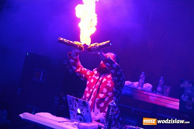 Zdjęcie w galerii na portalu naszwodzislaw.com: Najcieplejsze Miejsce na Ziemi. Muzyka reggae na dwa dni zawładnęła miastem. FOTORELACJA wiadomości z regionu