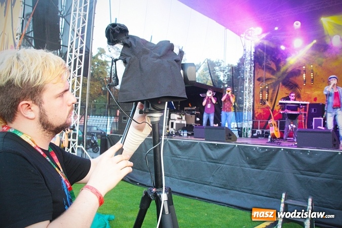 Zdjęcie w galerii na portalu naszwodzislaw.com: Festiwal Reggae na bis! Uczestnicy wydarzenia w to miejsce nie mieli dostępu  wiadomości z regionu