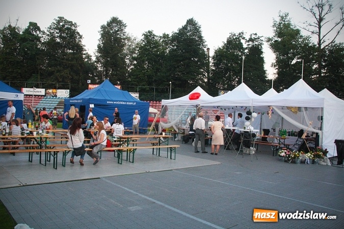 Zdjęcie w galerii na portalu naszwodzislaw.com: Festiwal Reggae na bis! Uczestnicy wydarzenia w to miejsce nie mieli dostępu  wiadomości z regionu