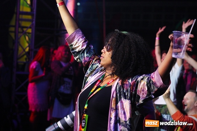 Zdjęcie w galerii na portalu naszwodzislaw.com: Festiwal Reggae na bis! Uczestnicy wydarzenia w to miejsce nie mieli dostępu  wiadomości z regionu