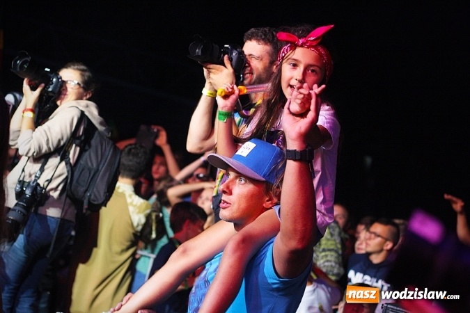 Zdjęcie w galerii na portalu naszwodzislaw.com: Festiwal Reggae na bis! Uczestnicy wydarzenia w to miejsce nie mieli dostępu  wiadomości z regionu