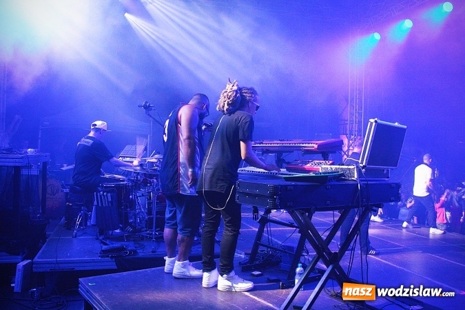 Zdjęcie w galerii na portalu naszwodzislaw.com: Festiwal Reggae na bis! Uczestnicy wydarzenia w to miejsce nie mieli dostępu  wiadomości z regionu