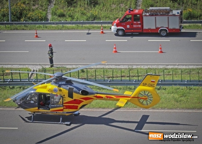 Zdjęcie w galerii na portalu naszwodzislaw.com: Zasłabnięcie kierowcy prawdopodobną przyczyną wypadku na A1. Kierowca zmarł wiadomości z regionu