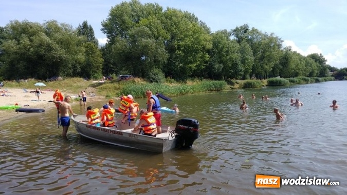 Zdjęcie w galerii na portalu naszwodzislaw.com: Kręci mnie bezpieczeństwo nad wodą. Wodzisławscy strażacy w Bukowie  wiadomości z regionu