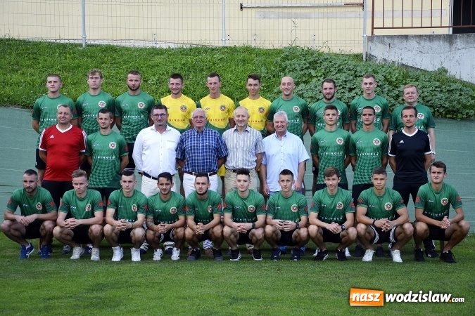 Zdjęcie w galerii na portalu naszwodzislaw.com: Antoni Piechniczek na prezentacji Unii Turza Śląska. FOTORELACJA  wiadomości z regionu