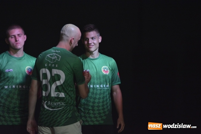 Zdjęcie w galerii na portalu naszwodzislaw.com: Antoni Piechniczek na prezentacji Unii Turza Śląska. FOTORELACJA  wiadomości z regionu