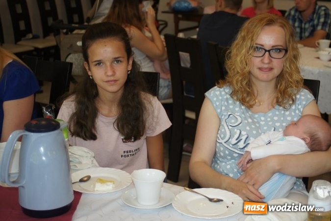 Zdjęcie w galerii na portalu naszwodzislaw.com: Najmłodsi mieszkańcy Gminy Mszana z promocyjnymi maskotkami  wiadomości z regionu
