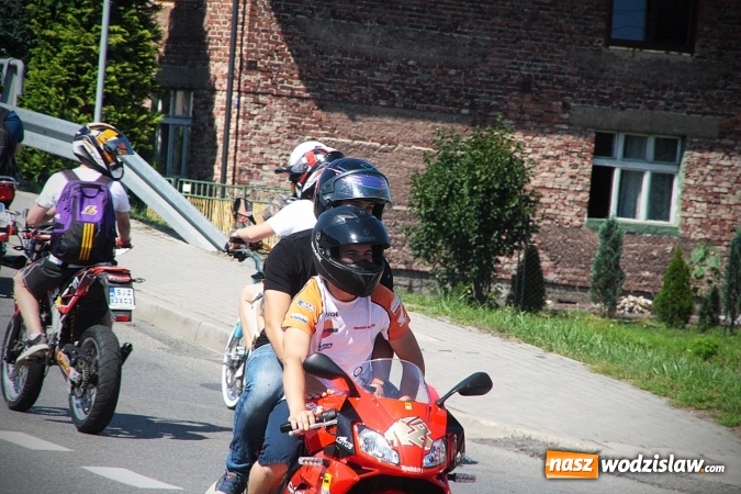 Zdjęcie w galerii na portalu naszwodzislaw.com: Ponad 350 motocyklistów na zlocie w Skrbeńsku wiadomości z regionu