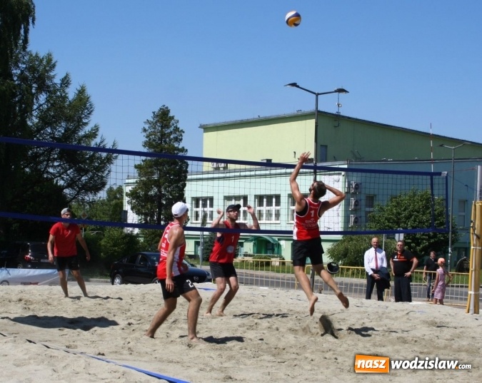 Zdjęcie w galerii na portalu naszwodzislaw.com: Grand Prix Starosty Wodzisławskiego w siatkówce plażowej - wyniki turnieju open wiadomości z regionu