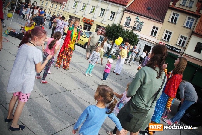 Zdjęcie w galerii na portalu naszwodzislaw.com: Festynem uczcili święto swojego patrona  wiadomości z regionu