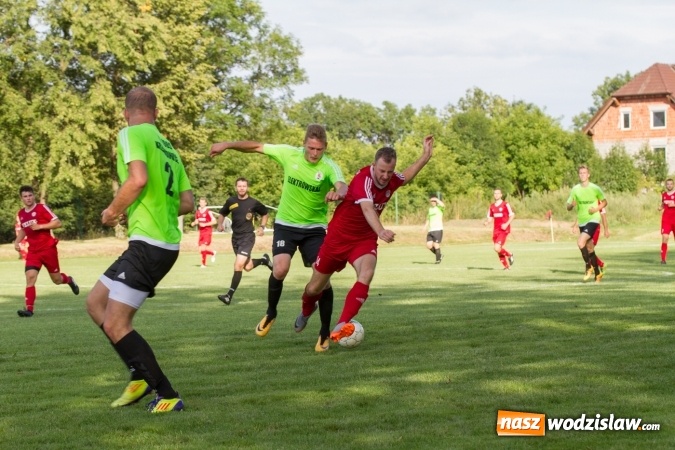 Zdjęcie w galerii na portalu naszwodzislaw.com: Gol w ostatniej minucie spotkania. Przyszłość Rogów z wygraną  wiadomości z regionu