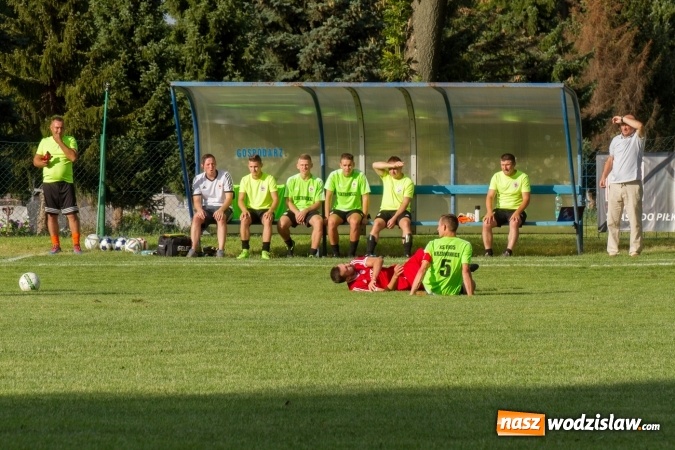 Zdjęcie w galerii na portalu naszwodzislaw.com: Gol w ostatniej minucie spotkania. Przyszłość Rogów z wygraną  wiadomości z regionu