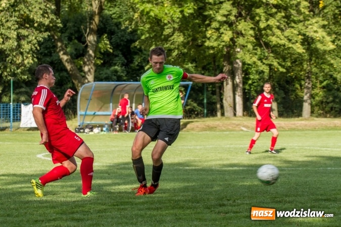 Zdjęcie w galerii na portalu naszwodzislaw.com: Gol w ostatniej minucie spotkania. Przyszłość Rogów z wygraną  wiadomości z regionu