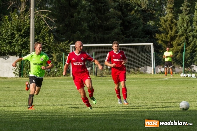 Zdjęcie w galerii na portalu naszwodzislaw.com: Gol w ostatniej minucie spotkania. Przyszłość Rogów z wygraną  wiadomości z regionu