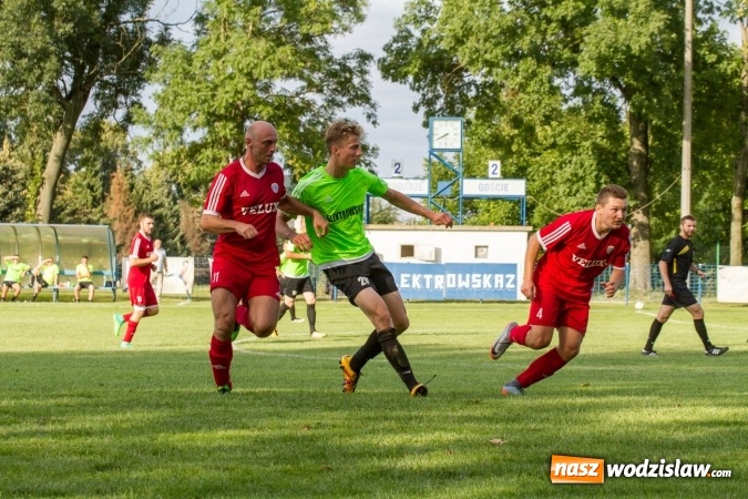 Zdjęcie w galerii na portalu naszwodzislaw.com: Gol w ostatniej minucie spotkania. Przyszłość Rogów z wygraną  wiadomości z regionu