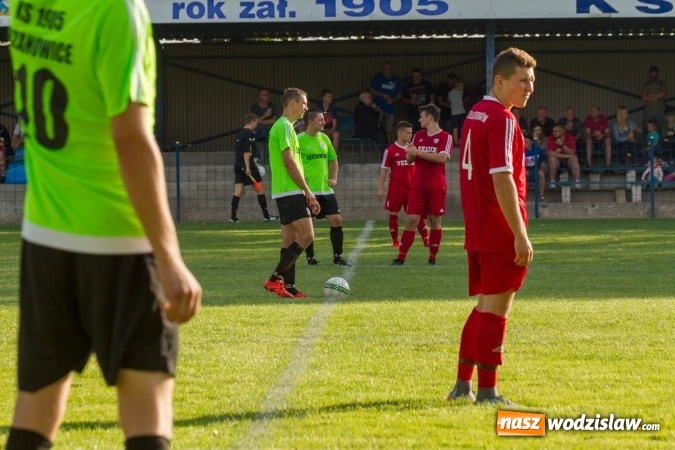 Zdjęcie w galerii na portalu naszwodzislaw.com: Gol w ostatniej minucie spotkania. Przyszłość Rogów z wygraną  wiadomości z regionu