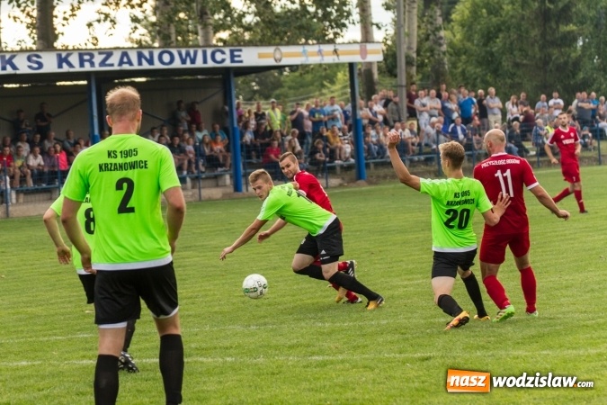 Zdjęcie w galerii na portalu naszwodzislaw.com: Gol w ostatniej minucie spotkania. Przyszłość Rogów z wygraną  wiadomości z regionu