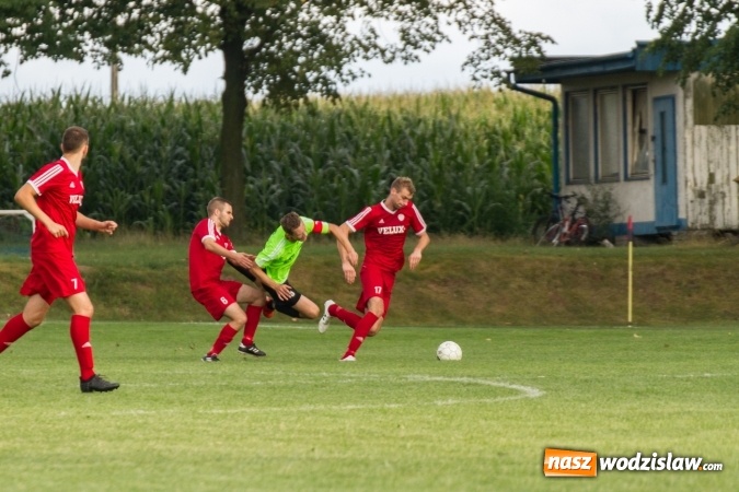 Zdjęcie w galerii na portalu naszwodzislaw.com: Gol w ostatniej minucie spotkania. Przyszłość Rogów z wygraną  wiadomości z regionu