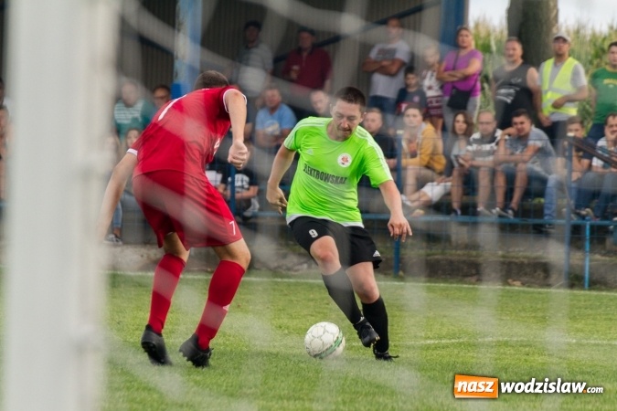 Zdjęcie w galerii na portalu naszwodzislaw.com: Gol w ostatniej minucie spotkania. Przyszłość Rogów z wygraną  wiadomości z regionu