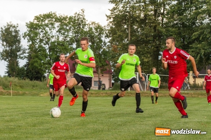 Zdjęcie w galerii na portalu naszwodzislaw.com: Gol w ostatniej minucie spotkania. Przyszłość Rogów z wygraną  wiadomości z regionu