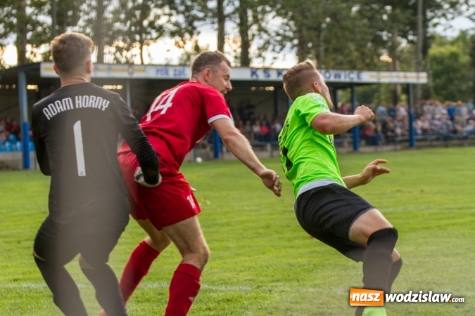 Zdjęcie w galerii na portalu naszwodzislaw.com: Gol w ostatniej minucie spotkania. Przyszłość Rogów z wygraną  wiadomości z regionu