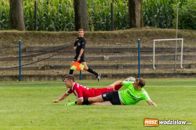 Zdjęcie w galerii na portalu naszwodzislaw.com: Gol w ostatniej minucie spotkania. Przyszłość Rogów z wygraną  wiadomości z regionu