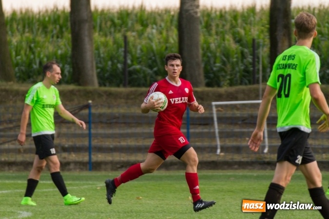 Zdjęcie w galerii na portalu naszwodzislaw.com: Gol w ostatniej minucie spotkania. Przyszłość Rogów z wygraną  wiadomości z regionu