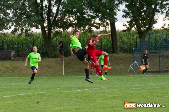 Zdjęcie w galerii na portalu naszwodzislaw.com: Gol w ostatniej minucie spotkania. Przyszłość Rogów z wygraną  wiadomości z regionu