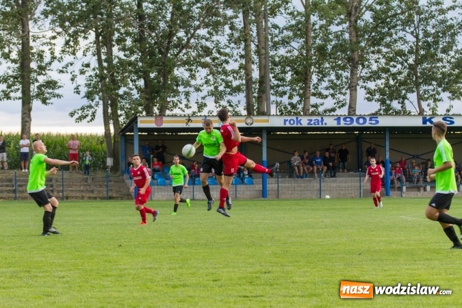 Zdjęcie w galerii na portalu naszwodzislaw.com: Gol w ostatniej minucie spotkania. Przyszłość Rogów z wygraną  wiadomości z regionu