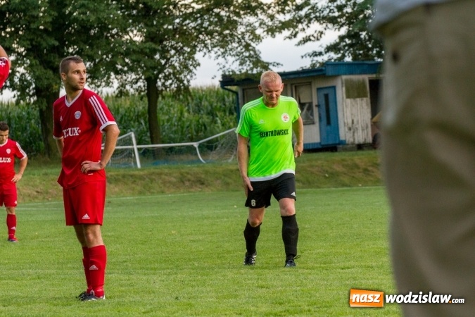 Zdjęcie w galerii na portalu naszwodzislaw.com: Gol w ostatniej minucie spotkania. Przyszłość Rogów z wygraną  wiadomości z regionu