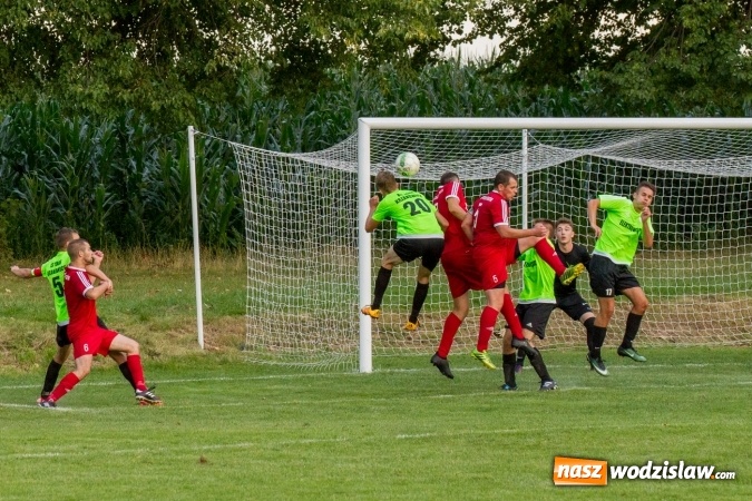 Zdjęcie w galerii na portalu naszwodzislaw.com: Gol w ostatniej minucie spotkania. Przyszłość Rogów z wygraną  wiadomości z regionu