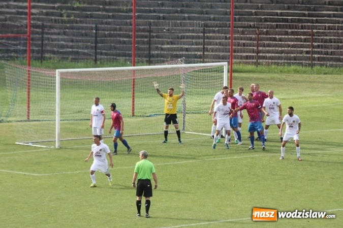 Zdjęcie w galerii na portalu naszwodzislaw.com: Drużyna MKP Centrum zadebiutowała w IV lidze  wiadomości z regionu