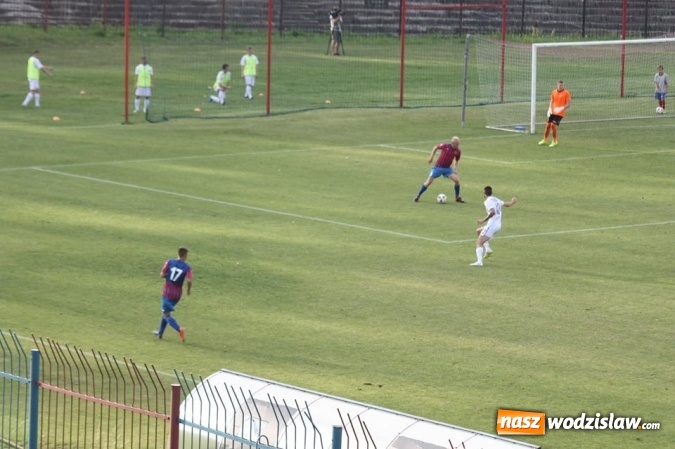 Zdjęcie w galerii na portalu naszwodzislaw.com: Drużyna MKP Centrum zadebiutowała w IV lidze  wiadomości z regionu