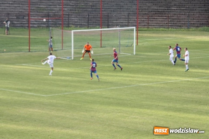 Zdjęcie w galerii na portalu naszwodzislaw.com: Drużyna MKP Centrum zadebiutowała w IV lidze  wiadomości z regionu