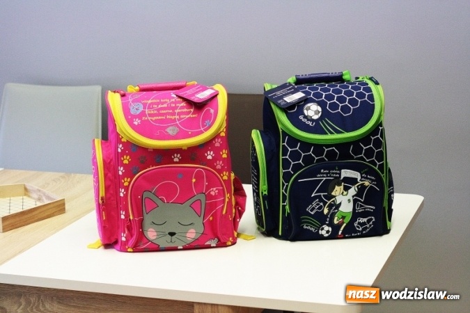 Zdjęcie w galerii na portalu naszwodzislaw.com: Mamy do rozdania dwa w pełni wyposażone tornistry. Sprawdź, co należy zrobić, aby je otrzymać wiadomości z regionu