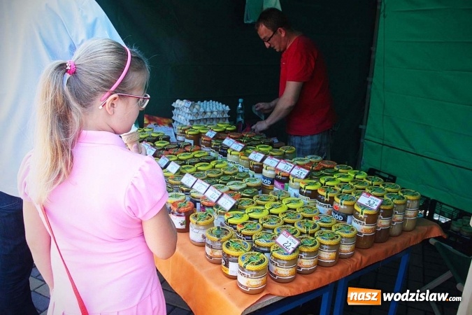 Zdjęcie w galerii na portalu naszwodzislaw.com: Eko-Bazar na Placu Radlińskich Olimpijczyków  wiadomości z regionu