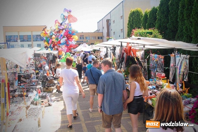 Zdjęcie w galerii na portalu naszwodzislaw.com: Eko-Bazar na Placu Radlińskich Olimpijczyków  wiadomości z regionu