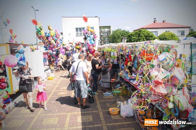 Zdjęcie w galerii na portalu naszwodzislaw.com: Eko-Bazar na Placu Radlińskich Olimpijczyków  wiadomości z regionu