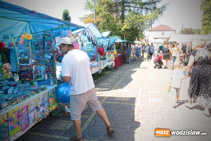 Zdjęcie w galerii na portalu naszwodzislaw.com: Eko-Bazar na Placu Radlińskich Olimpijczyków  wiadomości z regionu