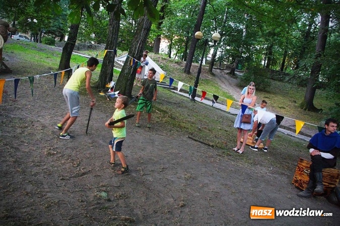 Zdjęcie w galerii na portalu naszwodzislaw.com: Dramat o żądzy władzy i złu. W wodzisławskim parku wystawili Balladynę  wiadomości z regionu