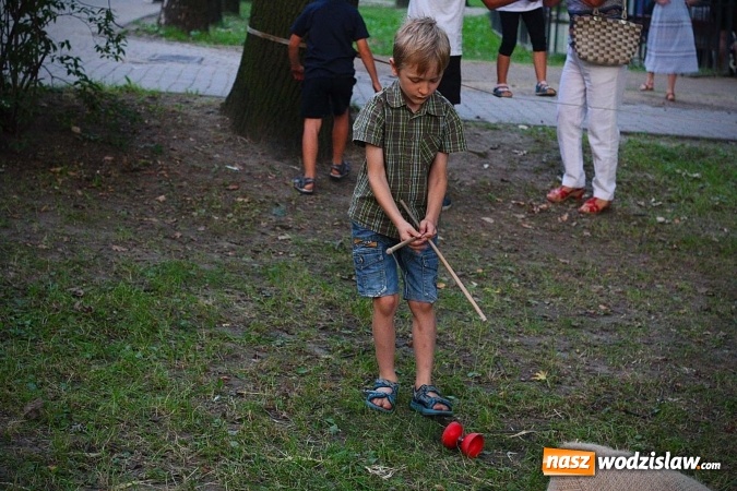 Zdjęcie w galerii na portalu naszwodzislaw.com: Dramat o żądzy władzy i złu. W wodzisławskim parku wystawili Balladynę  wiadomości z regionu