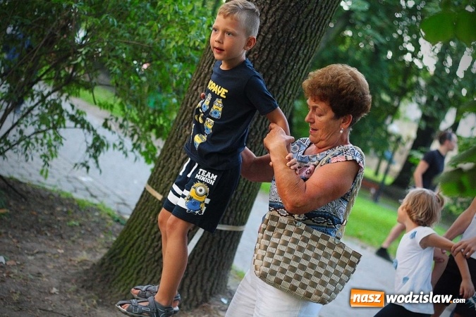 Zdjęcie w galerii na portalu naszwodzislaw.com: Dramat o żądzy władzy i złu. W wodzisławskim parku wystawili Balladynę  wiadomości z regionu