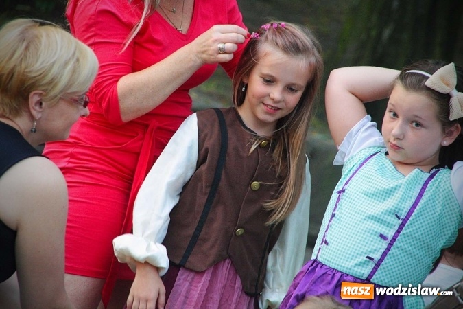 Zdjęcie w galerii na portalu naszwodzislaw.com: Dramat o żądzy władzy i złu. W wodzisławskim parku wystawili Balladynę  wiadomości z regionu