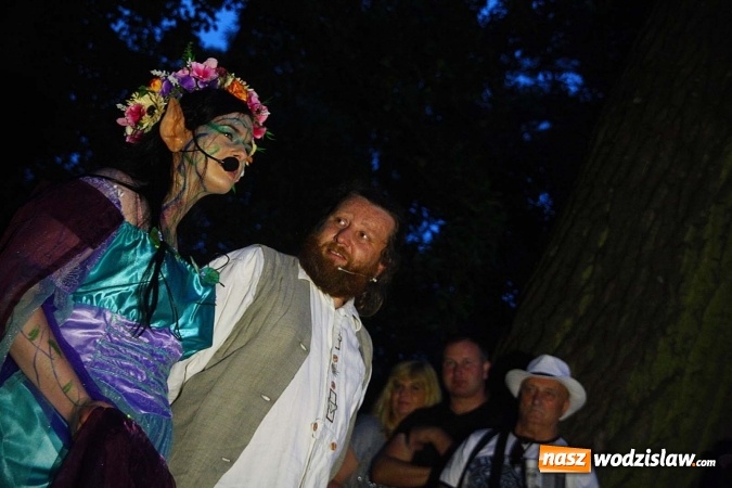 Zdjęcie w galerii na portalu naszwodzislaw.com: Dramat o żądzy władzy i złu. W wodzisławskim parku wystawili Balladynę  wiadomości z regionu