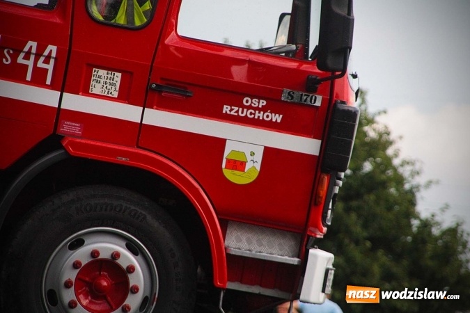 Zdjęcie w galerii na portalu naszwodzislaw.com: Kolejny pożar niedaleko Pszowa. W Rzuchowie paliło się ściernisko wiadomości z regionu