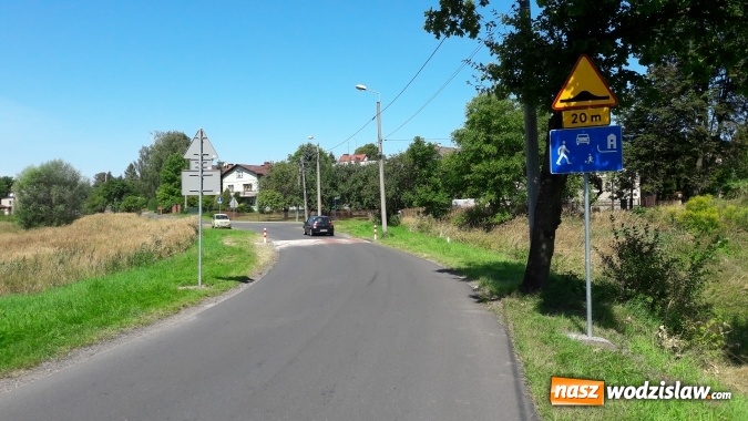 Zdjęcie w galerii na portalu naszwodzislaw.com: Ulica Syrokomli w Wodzisławiu Śląskim z nową organizacją ruchu  wiadomości z regionu